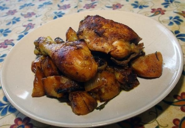 Софрито или курица с картошкой и луком