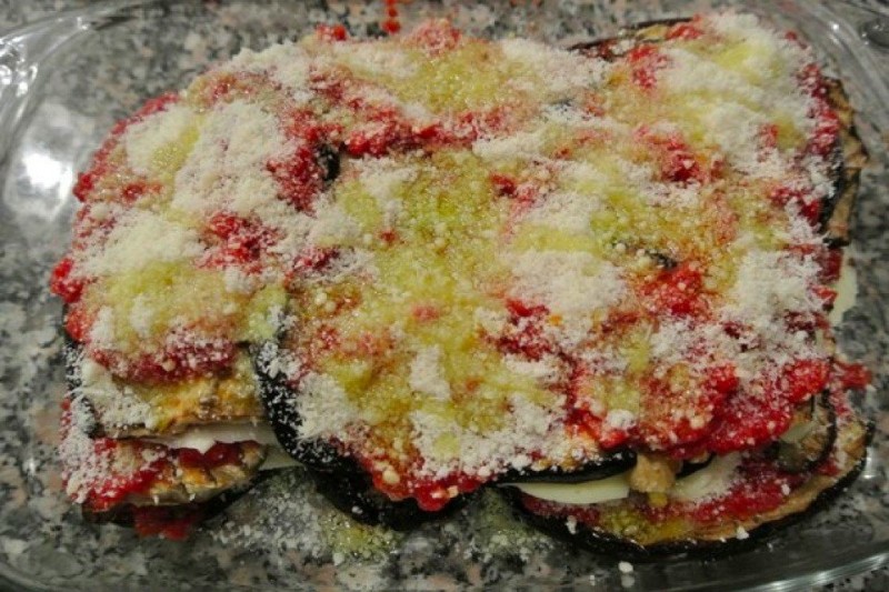 Запеканка из баклажанов с помидорами