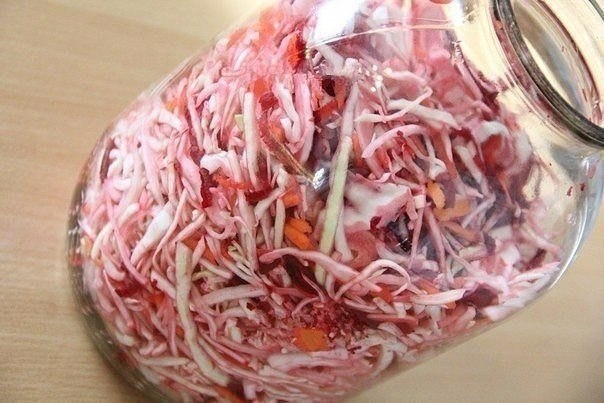 Маринованная капуста со свеклой Маринованная капуста со свеклой