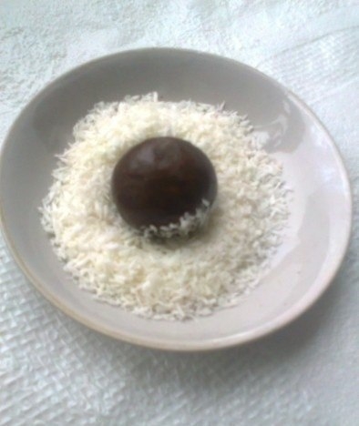 Бригадейро (конфеты из сгущенки). Бригадейро (конфеты из сгущенки).