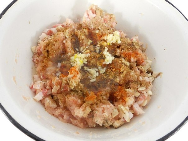 Куриная колбаса в домашних условиях. Куриная колбаса в домашних условиях.