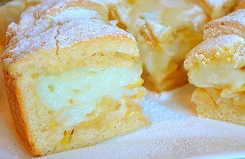 Вкуснейший яблочный пирог с нежнейшим заварным кремом Вкуснейший яблочный пирог с нежнейшим заварным кремом