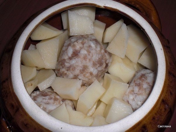 Фрикадельки с картошкой и грибами под сыром Фрикадельки с картошкой и грибами под сыром