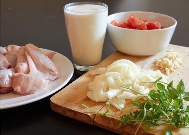 Курица в томатно-сливочном соусе Курица в томатно-сливочном соусе
