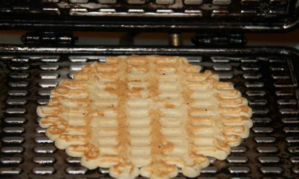 Хрустящие вафельные трубочки Хрустящие вафельные трубочки