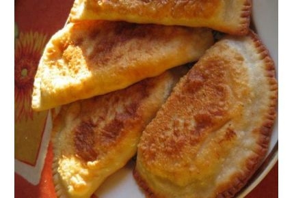 Чебуреки домашние. Чебуреки домашние.