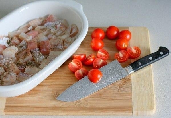 Треска запечённая с сыром и томатами Треска запечённая с сыром и томатами