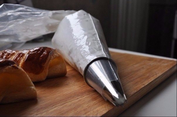 Трубочки с белковым кремом. Трубочки с белковым кремом.