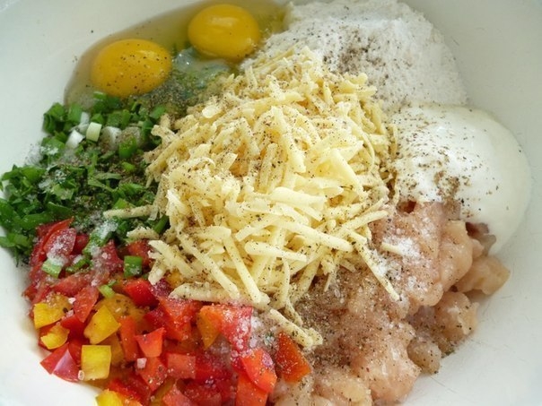 Куриные рубленые котлеты с цветной капустой и болгарским перцем Куриные рубленые котлеты с цветной капустой и болгарским перцем