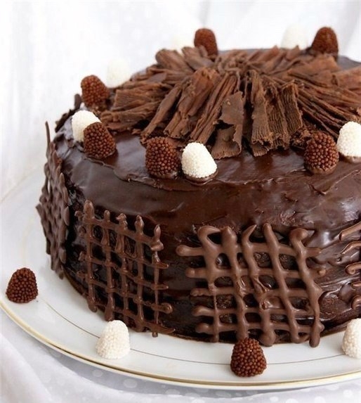 Шоколадный торт с трюфельным кремом