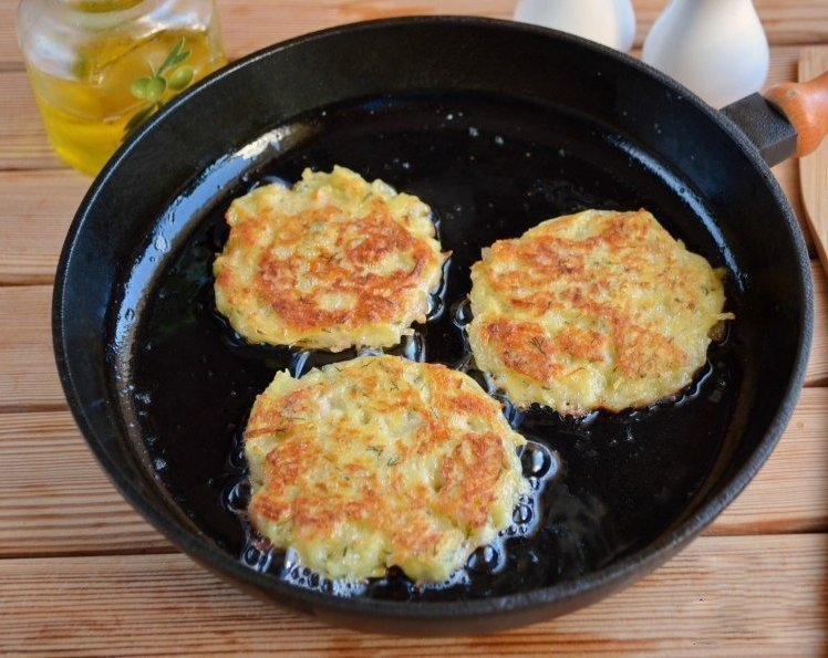 Дранки с ветчиной и сыром Дранки с ветчиной и сыром