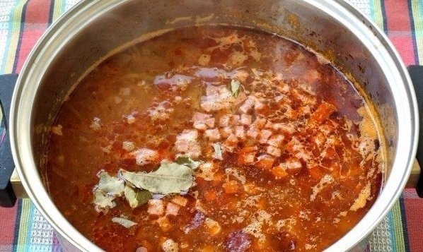 Солянка мясная Солянка мясная