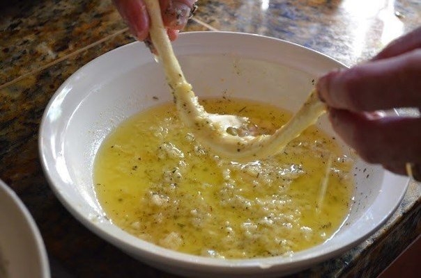 Сырно-чесночные палочки Сырно-чесночные палочки
