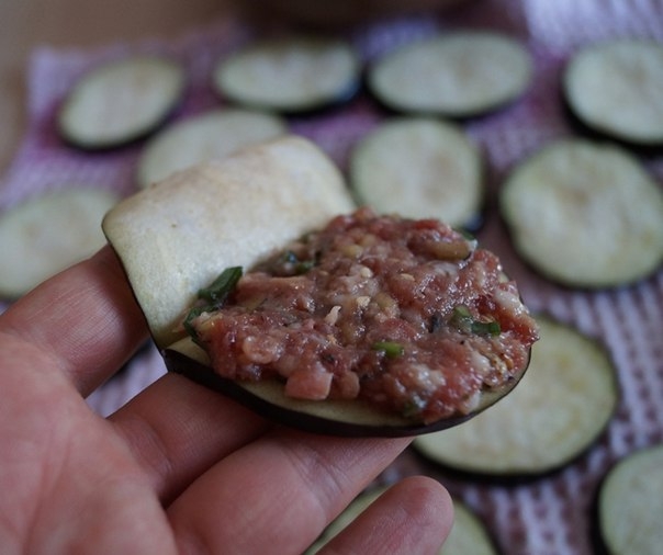 Баклажаны с мясом по - китайски. Баклажаны с мясом по - китайски.