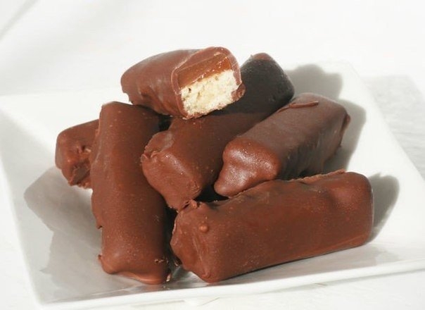 Конфеты с карамелью в шоколадной глазури