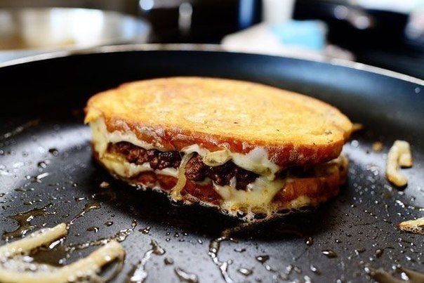 Фото к рецепту: Самый вкусный бутерброд Фото к рецепту: Самый вкусный бутерброд