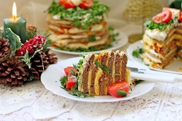 Фото к рецепту: Печёночные мини-тортики Фото к рецепту: Печёночные мини-тортики