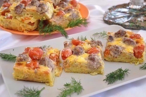 Фото к рецепту: Картофельная запеканка с мясными шариками Фото к рецепту: Картофельная запеканка с мясными шариками