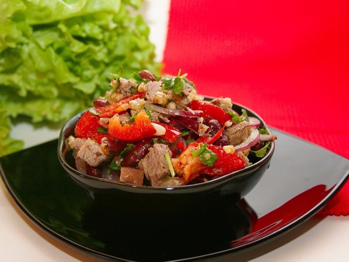 Салат с говядиной и фасолью рецепт очень вкусный Салат с говядиной и фасолью рецепт очень вкусный