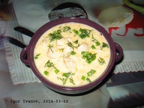 Фото к рецепту: Сырный суп с курицей Фото к рецепту: Сырный суп с курицей