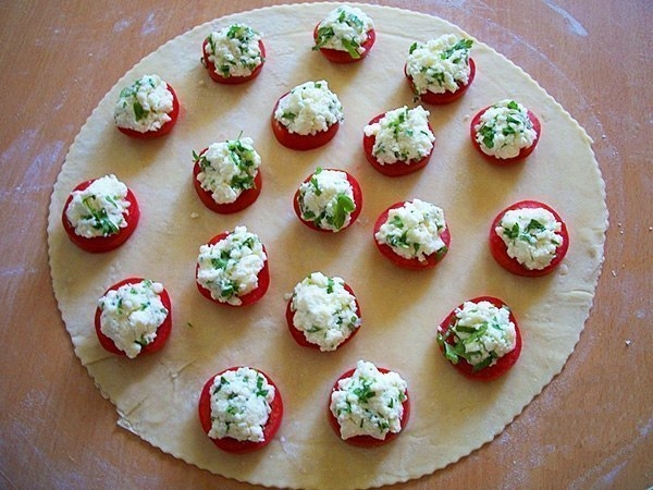 Фото к рецепту: Жареные пирожки «Бомбочки» из заварного теста на кефире Фото к рецепту: Жареные пирожки «Бомбочки» из заварного теста на кефире