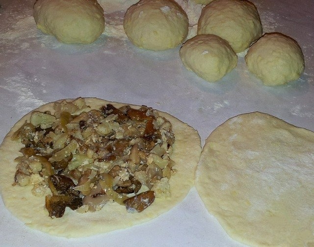 Картофельные галушки с начинкой новые фото Картофельные галушки с начинкой новые фото