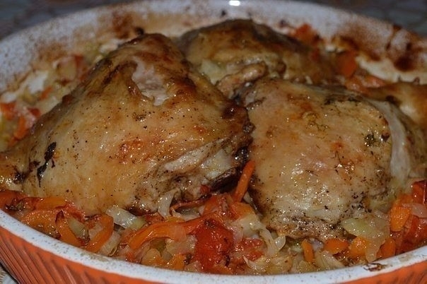 Фото к рецепту: Курица на овощах