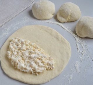 Фото к рецепту: Хачапури просто и вкусно Фото к рецепту: Хачапури просто и вкусно
