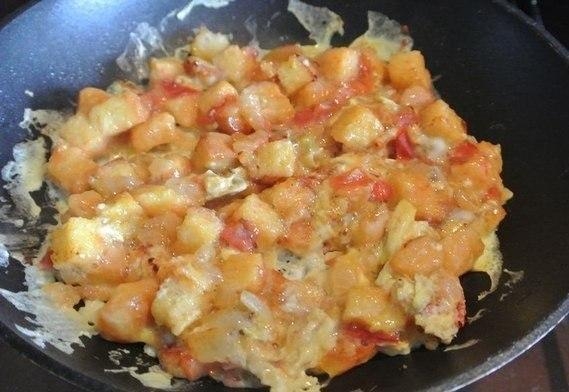 Фото к рецепту: Яичница по-французски. Фото к рецепту: Яичница по-французски.