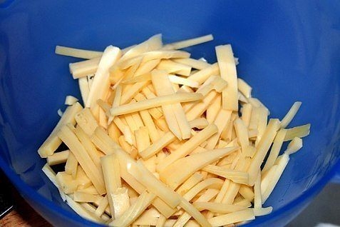 Итальянский салат с сыром и пастой Итальянский салат с сыром и пастой