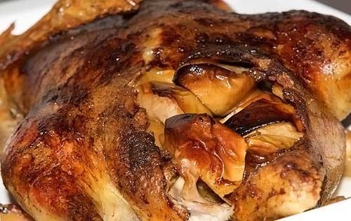 Утка запеченная с яблоками Утка запеченная с яблоками
