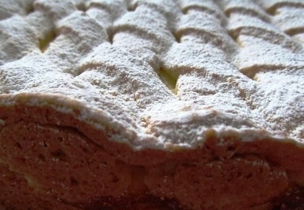 Яблочный пирог с нежным кремом. Яблочный пирог с нежным кремом.