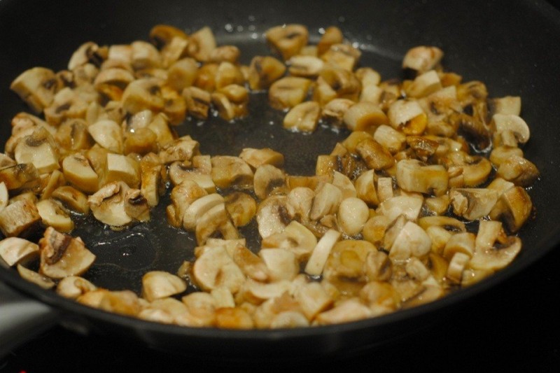 Картофель с шампиньонами в сметане Картофель с шампиньонами в сметане