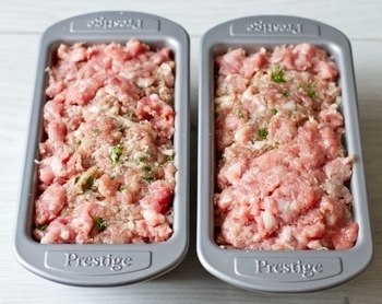 МЯСНОЙ РУЛЕТ С ВАРЕНЫМИ ЯЙЦАМИ МЯСНОЙ РУЛЕТ С ВАРЕНЫМИ ЯЙЦАМИ