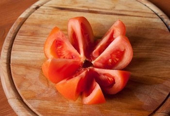Салатик из курицы и помидоров Салатик из курицы и помидоров