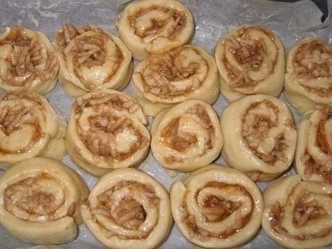 Булочки с яблоком из быстрого теста Булочки с яблоком из быстрого теста
