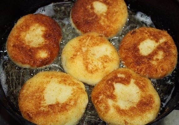 Манники жареные. Манники жареные.
