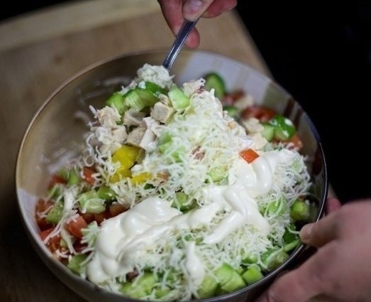 Салат с курицей и овощами Салат с курицей и овощами