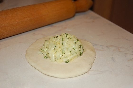 Невероятно вкусная вещь хичины с сыром и зеленью, и еще с картошкой и зеленью к ужину Невероятно вкусная вещь хичины с сыром и зеленью, и еще с картошкой и зеленью к ужину