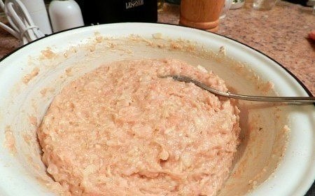 Суперпышные котлетки из куриного фарша с овсяными хлопьями Суперпышные котлетки из куриного фарша с овсяными хлопьями