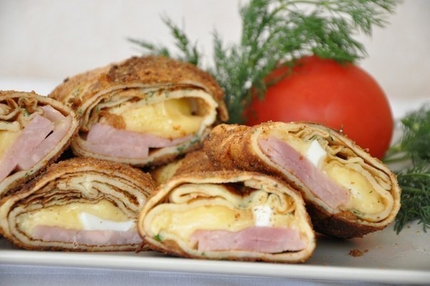 Блинчики с начинкой в панировке. Блинчики с начинкой в панировке.