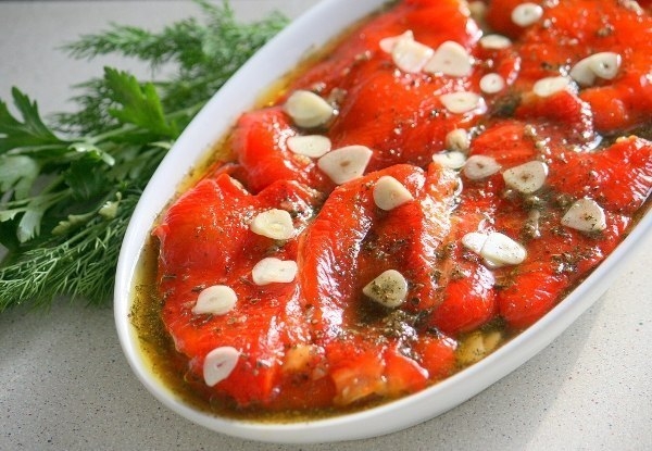 Маринованные печеные перцы Маринованные печеные перцы