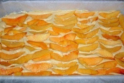 Пирог сливово-персиковый