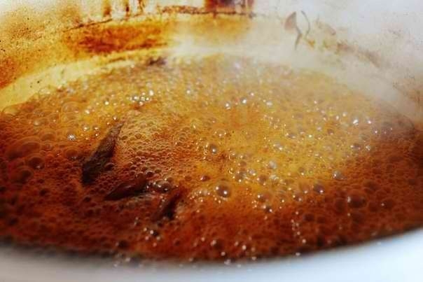 Жареная свинина с яблоками и луком. Жареная свинина с яблоками и луком.