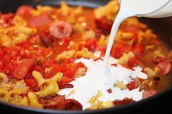Паста с пряными колбасками Паста с пряными колбасками