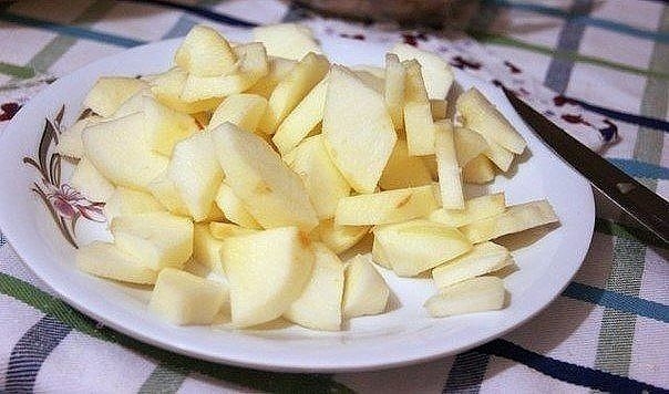 Яблoчный пиpoг дoмaшний Яблoчный пиpoг дoмaшний
