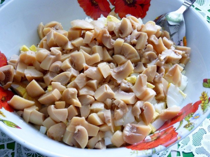 Салат розовый блюз Салат розовый блюз