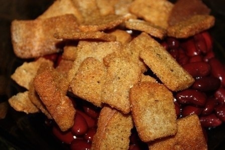 Салат с курицей и фасолью Салат с курицей и фасолью