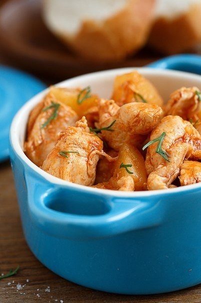 Курица с ананасом. Курица с ананасом.
