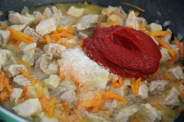 Плов на сковороде со свининой Плов на сковороде со свининой